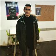 Étudiant en école d'ingénieur possédant de l'expérience dans l'enseignement des mathématiques en Terminale S